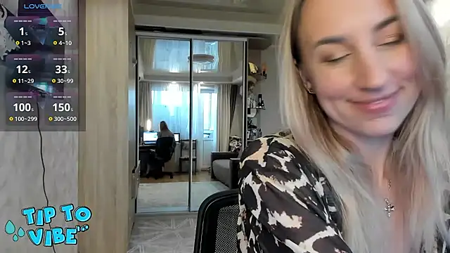 lady Nati online show from March 2025 02:51:02 PM