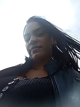 Sara-77 online show from January 2025 05:10:01 PM