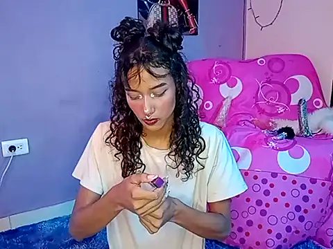 Snapshot of Chelsea__2 chatting on February 2025 10:48:01 PM Chelsea 2 online show from February 2025 10:48:01 PM