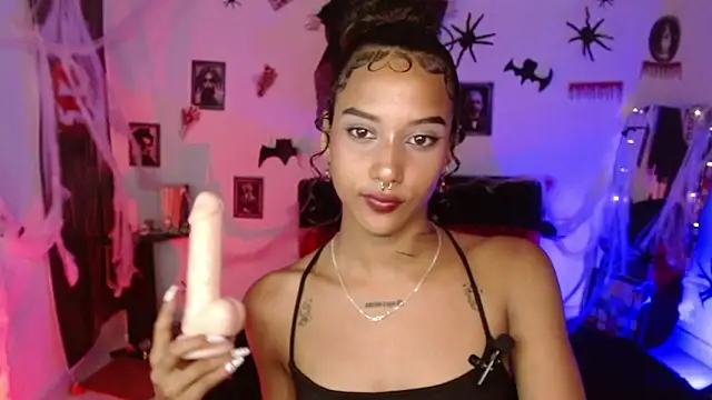 Snapshot of Chelsea__2 chatting on October 2025 05:12:02 PM Chelsea 2 online show from October 2025 05:12:02 PM