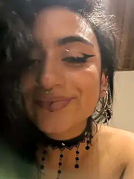 Lila Desiree online show from December 2024 04:23:02 AM