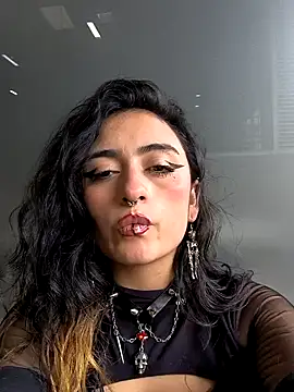 Lila Desiree online show from January 2025 10:24:01 PM