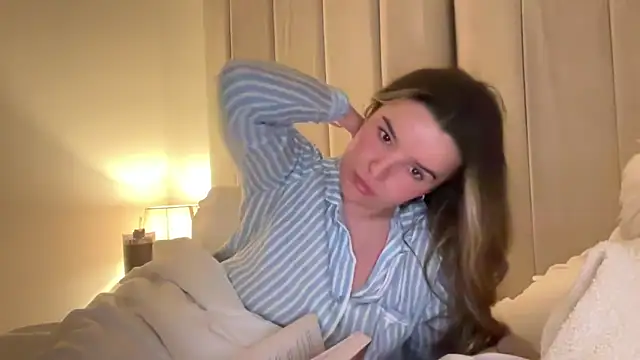 maisiesmithx online show from April 2026 06:19:01 AM