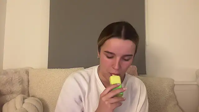 maisiesmithx online show from July 2026 10:45:01 PM