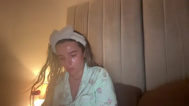 maisiesmithx online show from August 2026 10:44:02 PM