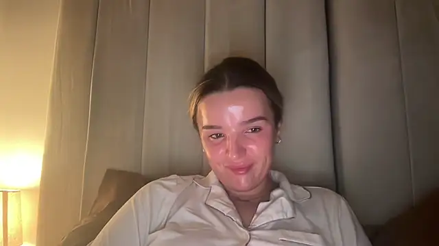 maisiesmithx online show from August 2026 11:17:02 PM