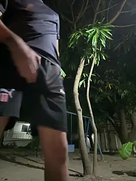 Snapshot of Erick-90 chatting on February 2026 04:31:01 AM Erick-90 online show from February 2026 04:31:01 AM