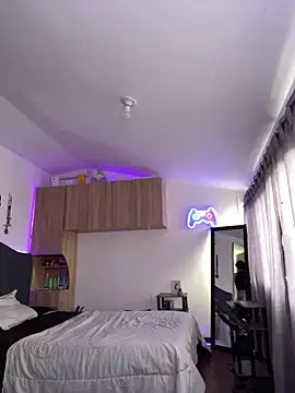 sue   0 online show from March 2025 06:14:01 PM