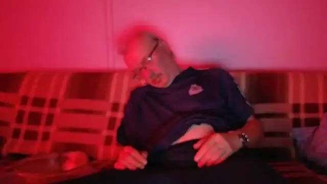 Snapshot of loverboyxxx69 chatting on October 2025 11:35:01 PM loverboyxxx69 online show from October 2025 11:35:01 PM