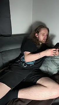 DrownMentallyyy online show from April 2026 04:17:02 AM