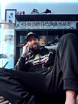 Beardedtattood online show from September 2025 11:54:02 AM