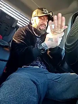 Beardedtattood online show from March 2026 01:02:01 PM