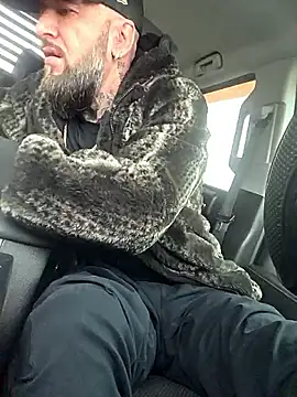 Beardedtattood online show from April 2026 01:38:01 PM