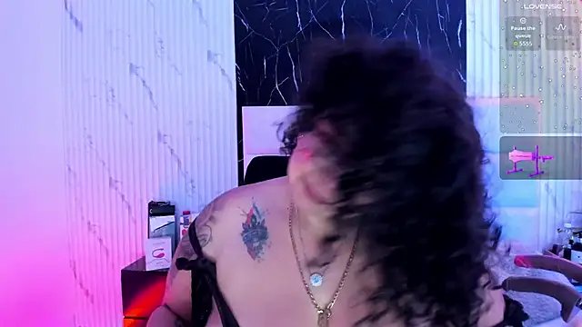 Reginavegaa online show from October 2025 11:40:01 AM