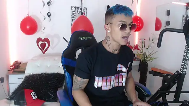 Leonard Price online show from February 2025 09:41:02 PM