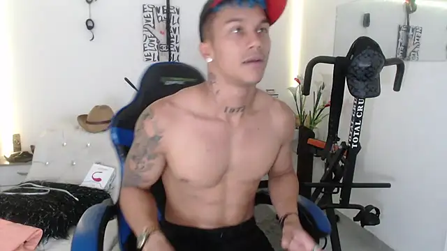 Leonard Price online show from February 2025 03:21:02 AM