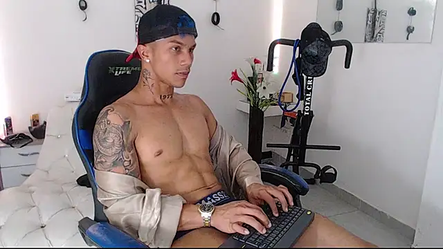 Leonard Price online show from March 2025 05:45:02 AM