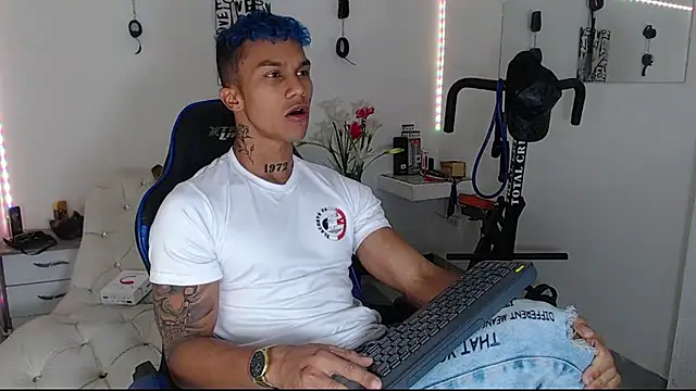 Leonard Price online show from March 2025 03:08:02 PM