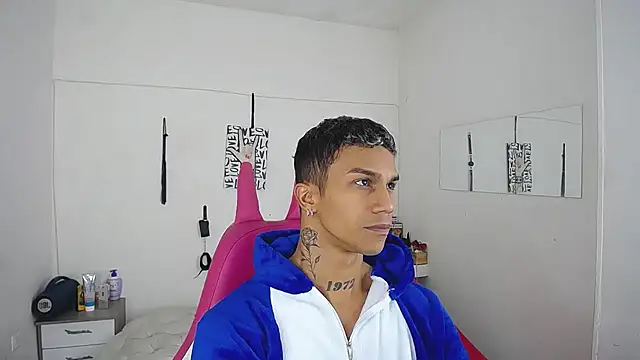 Leonard Price online show from November 2025 07:43:01 AM