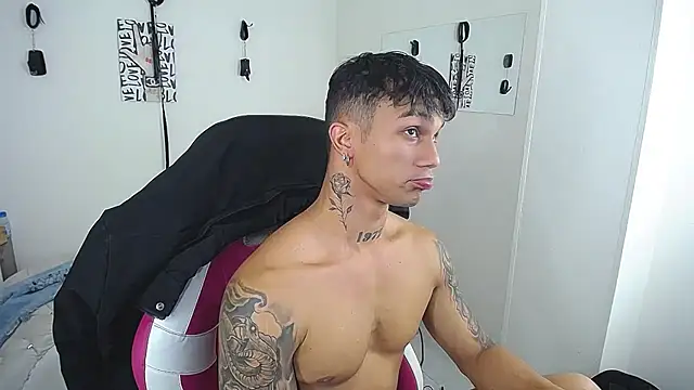 Leonard Price online show from March 2026 02:04:02 AM