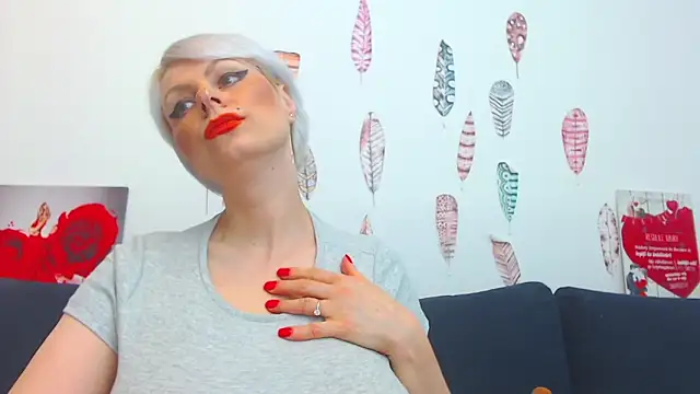 Snapshot of ForeverBarbie_ chatting on September 2025 11:26:01 PM ForeverBarbie online show from September 2025 11:26:01 PM