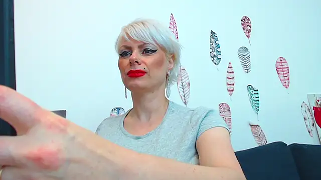 Snapshot of ForeverBarbie_ chatting on September 2025 11:16:01 PM ForeverBarbie online show from September 2025 11:16:01 PM