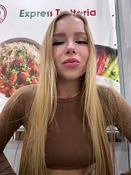 Snapshot of mur_girl chatting on December 2024 09:12:01 AM mur girl online show from December 2024 09:12:01 AM