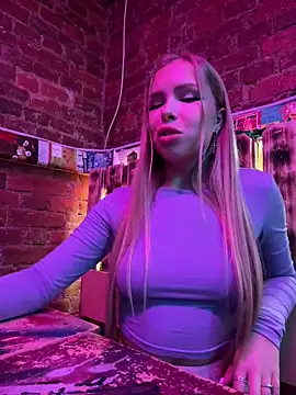 Snapshot of mur_girl chatting on January 2025 02:24:02 PM mur girl online show from January 2025 02:24:02 PM