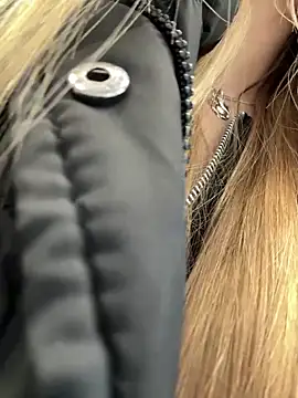 Snapshot of mur_girl chatting on February 2025 08:22:02 AM mur girl online show from February 2025 08:22:02 AM