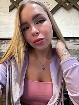 Snapshot of mur_girl chatting on March 2025 08:16:01 AM mur girl online show from March 2025 08:16:01 AM