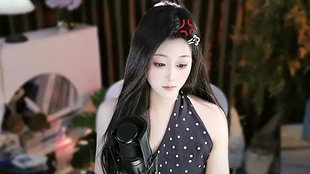 Arwyn-rr online show from October 2025 08:26:01 AM