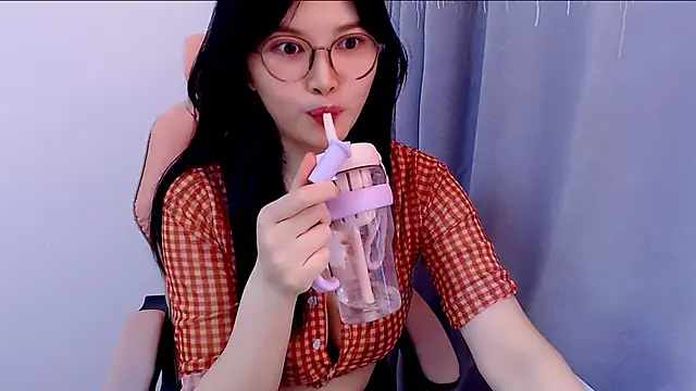 Little-sweet online show from September 2025 03:20:01 AM