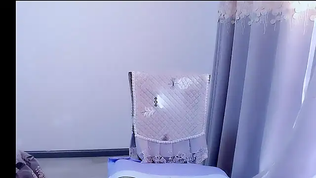 Little-sweet online show from November 2025 01:27:01 AM