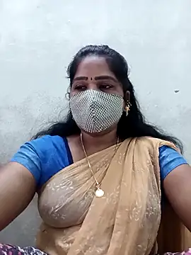 Snapshot of MaaliiiPonuTamil chatting on February 2026 06:40:02 AM MaaliiiPonuTamil online show from February 2026 06:40:02 AM