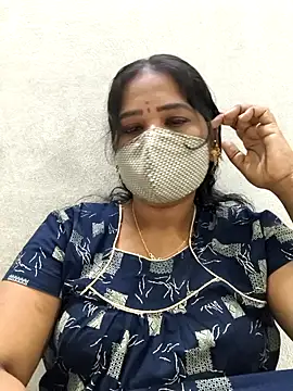 Snapshot of MaaliiiPonuTamil chatting on February 2026 02:35:01 PM MaaliiiPonuTamil online show from February 2026 02:35:01 PM