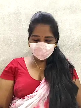 Snapshot of MaaliiiPonuTamil chatting on February 2026 01:35:02 AM MaaliiiPonuTamil online show from February 2026 01:35:02 AM