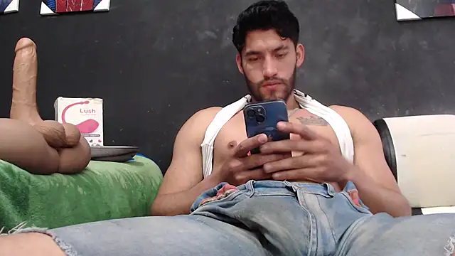 ethasteban27 online show from December 2024 02:28:01 PM