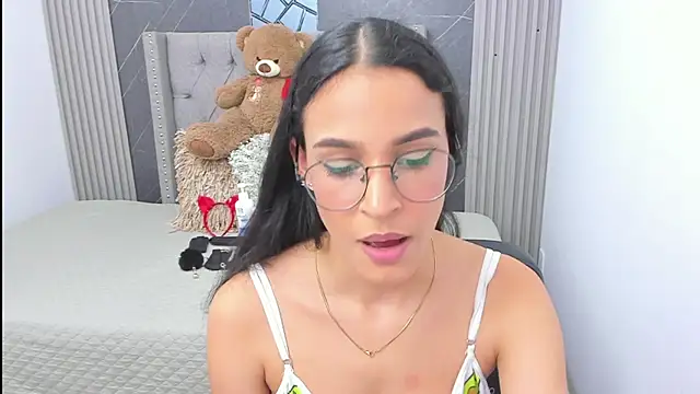 Snapshot of Susieeve chatting on December 2024 10:42:01 PM Susieeve online show from December 2024 10:42:01 PM