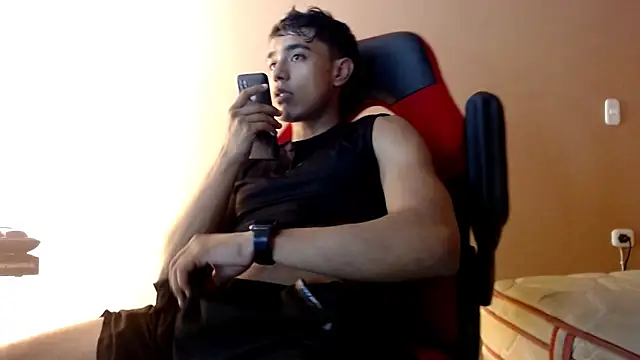 karlgiles  online show from January 2025 06:56:02 PM