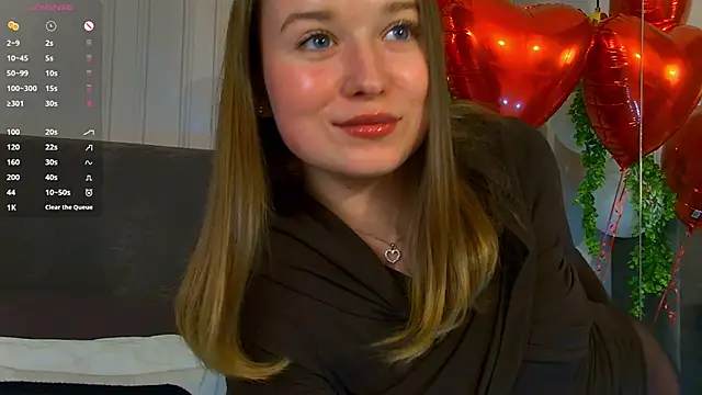 Snapshot of MichelleHaynes chatting on February 2025 06:37:01 PM MichelleHaynes online show from February 2025 06:37:01 PM