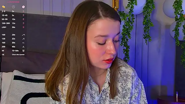 Snapshot of MichelleHaynes chatting on February 2025 05:51:02 PM MichelleHaynes online show from February 2025 05:51:02 PM