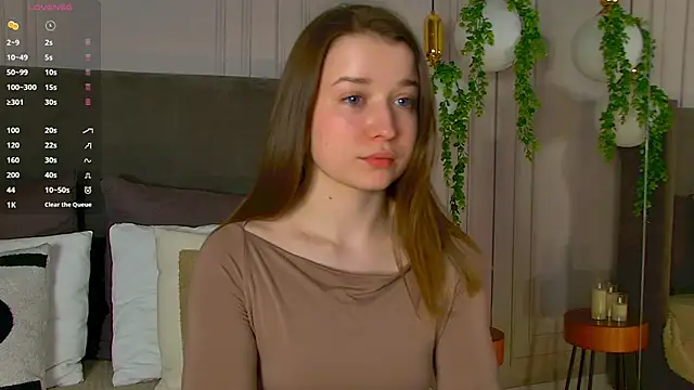 Snapshot of MichelleHaynes chatting on March 2025 07:50:02 PM MichelleHaynes online show from March 2025 07:50:02 PM