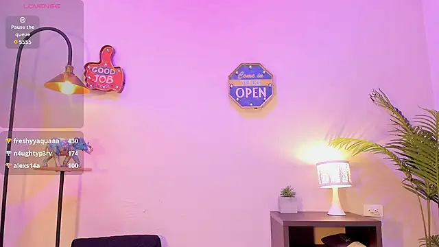 lupeebony online show from January 2025 10:52:02 PM