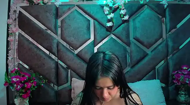 Victoria Rossy online show from January 2025 10:01:01 PM