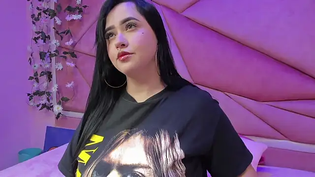 Victoria Rossy online show from October 2025 07:33:02 PM