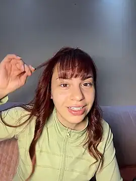 AgnesCampp online show from April 2026 08:32:01 PM