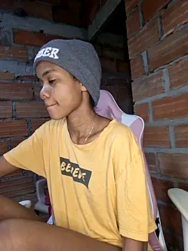 Luciia cute online show from September 2025 01:38:02 AM