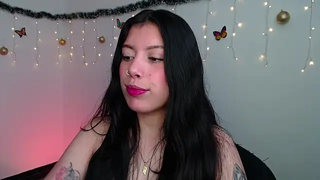 Snapshot of iam_emy chatting on December 2024 10:52:02 PM iam emy online show from December 2024 10:52:02 PM