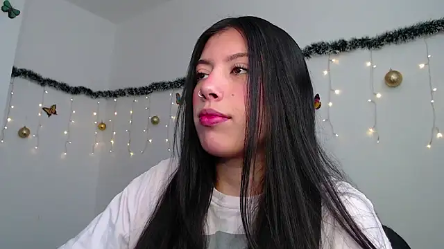 Snapshot of iam_emy chatting on December 2024 08:50:01 PM iam emy online show from December 2024 08:50:01 PM