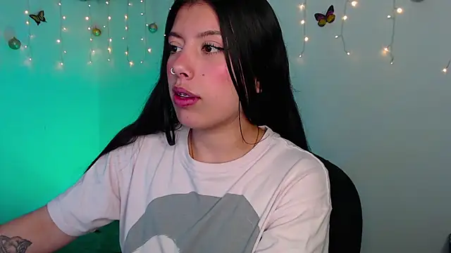 Snapshot of iam_emy chatting on December 2024 11:53:02 PM iam emy online show from December 2024 11:53:02 PM